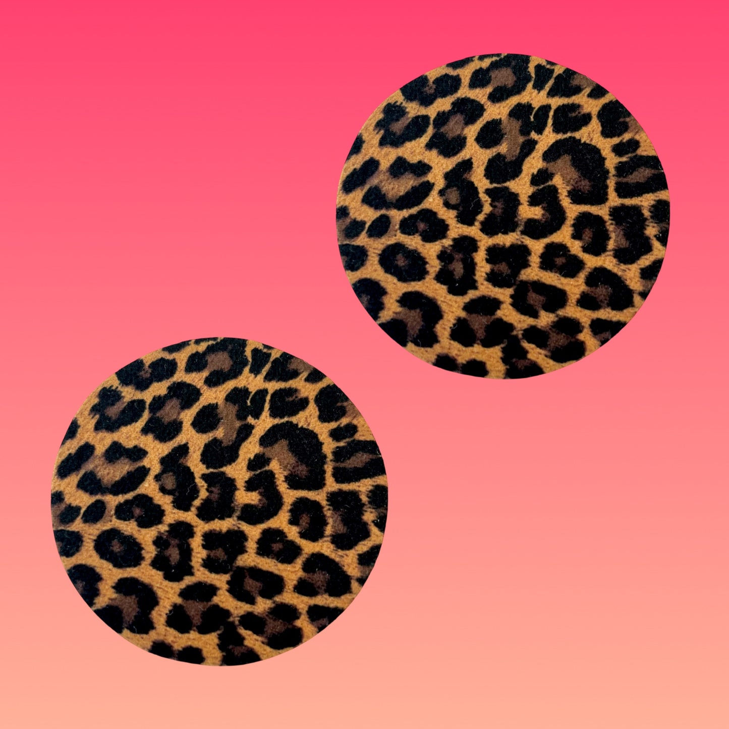 Coppia di sottobicchieri Leopardati per la macchina - Un Tocco di Magia per le Tue Tazze